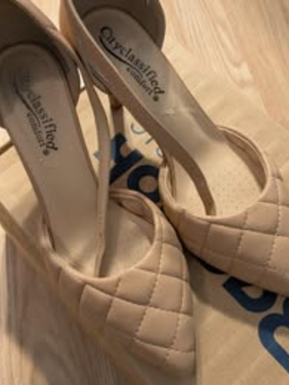 City Classified Comfort Quilted Heels. Size 6 and half
